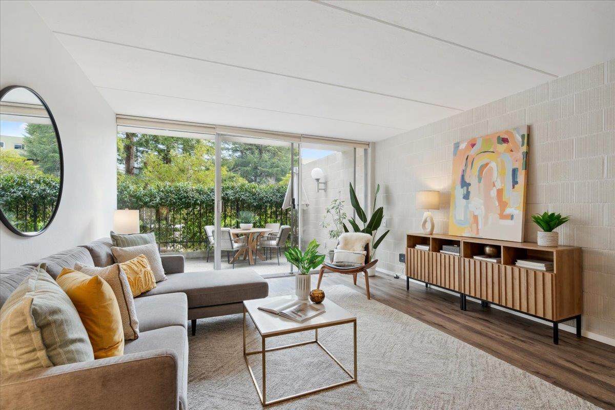 1 Kelton Ct 1H - Photo 1