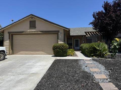 1550 Brighton Dr - Photo 1