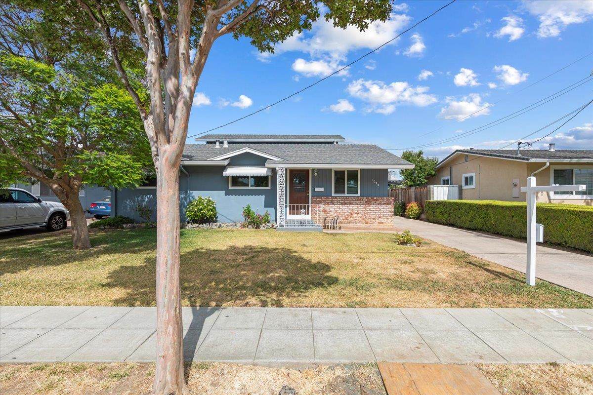 1793 H St - Photo 1