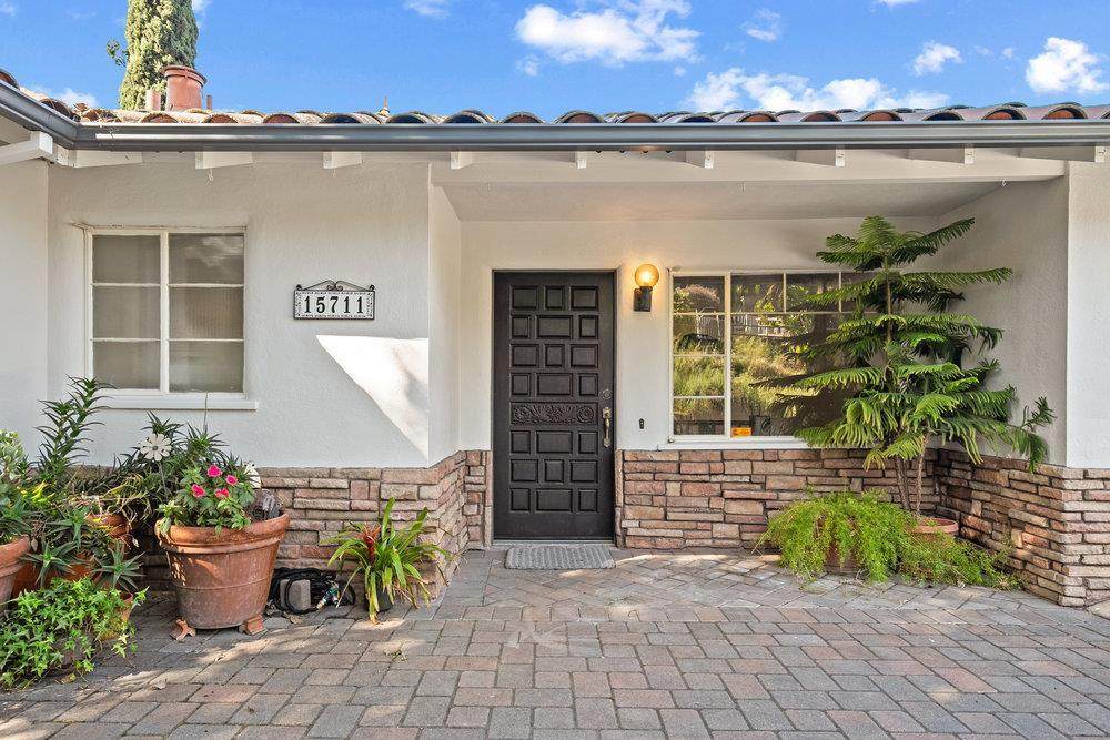 15711 Highland Dr - Photo 1