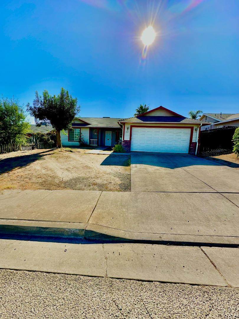 125 Martin St - Photo 1