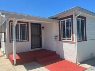1607 53rd Ave - Photo 1