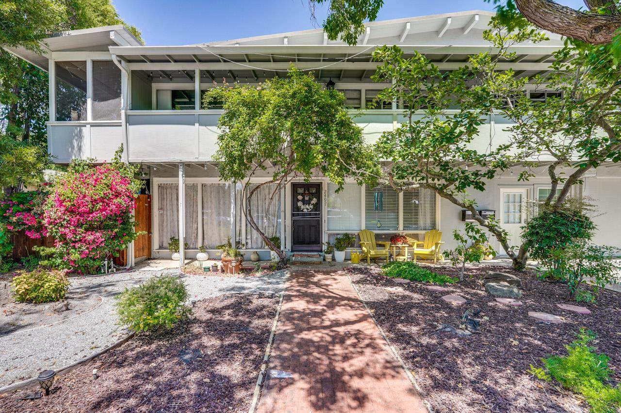 151 Colorado Ave - Photo 1