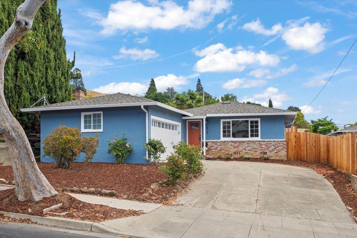 613 Evangeline Way - Photo 1