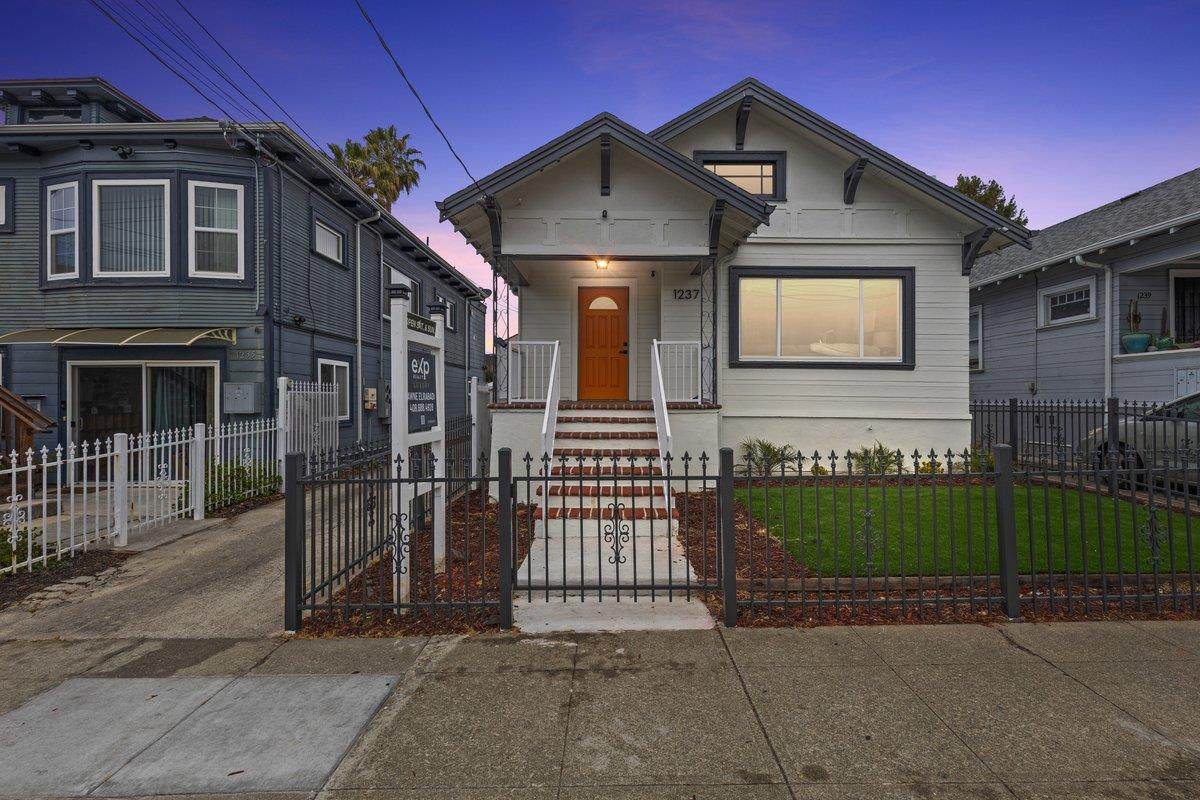 1237 Ashby Ave - Photo 1