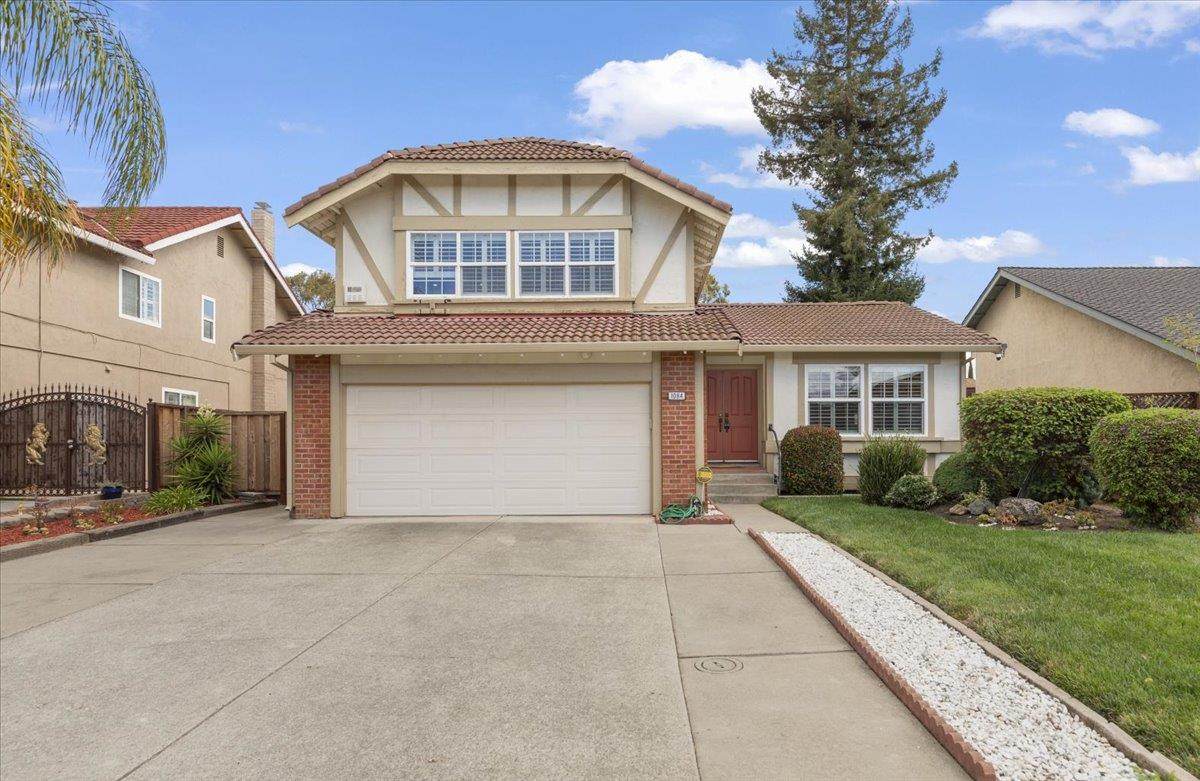 1084 Hillview Dr - Photo 1