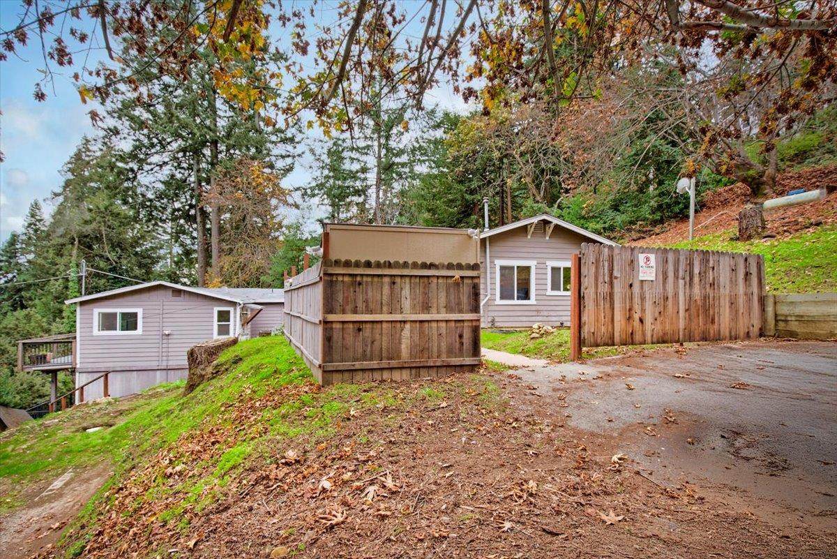 21577 Locust Dr - Photo 1