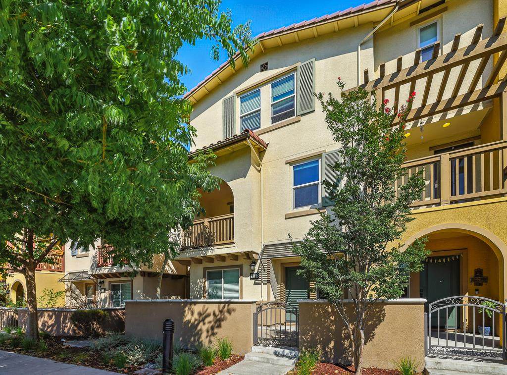 316 Fair Oaks Ave - Photo 1