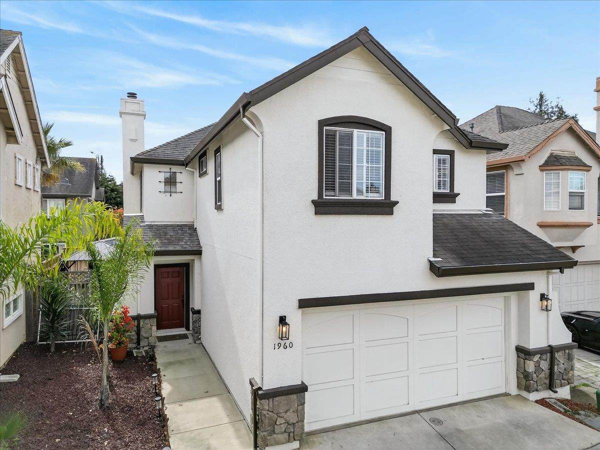 1960 Bradbury St - Photo 1