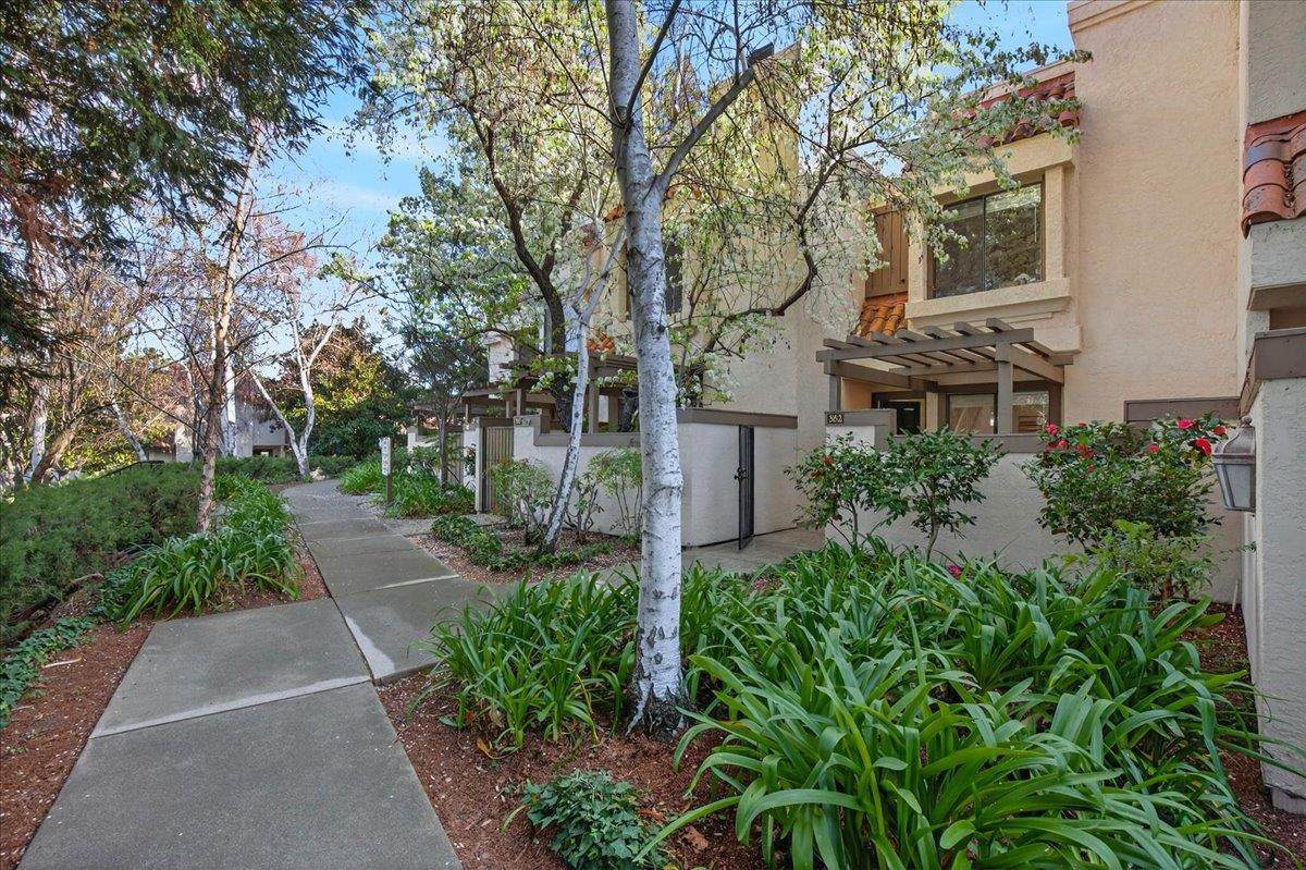 582 Pimlico Court - Photo 1