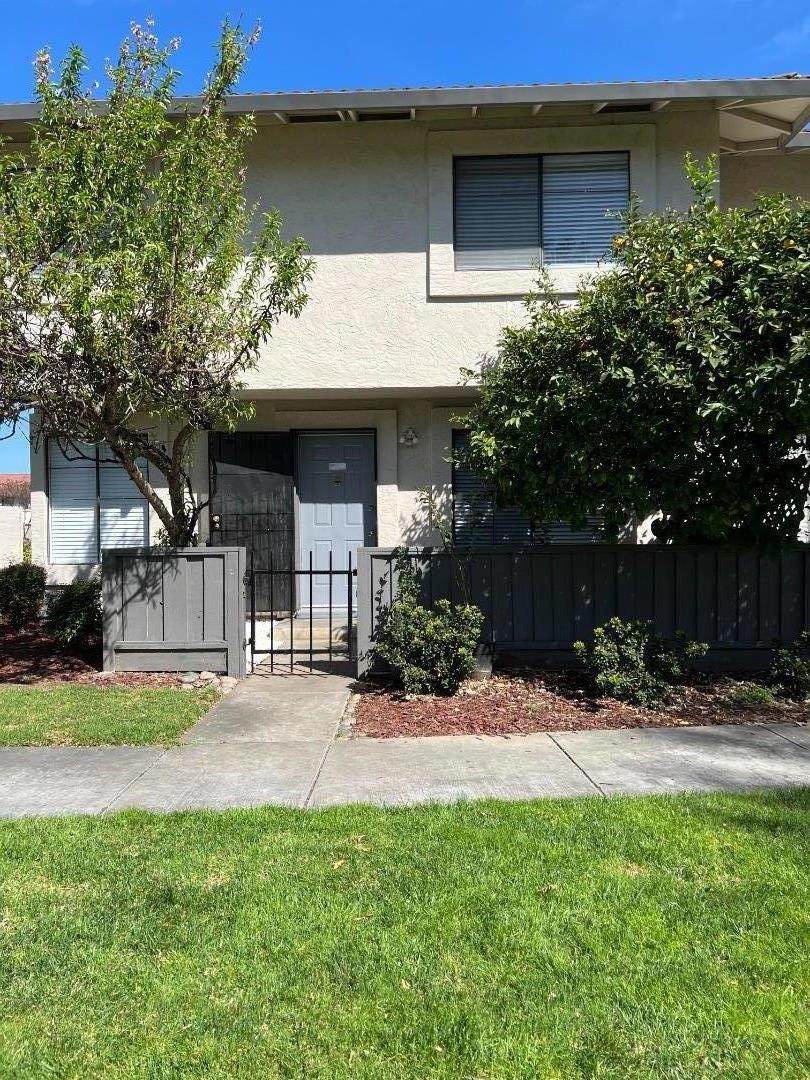 205 Kenbrook Cir - Photo 1