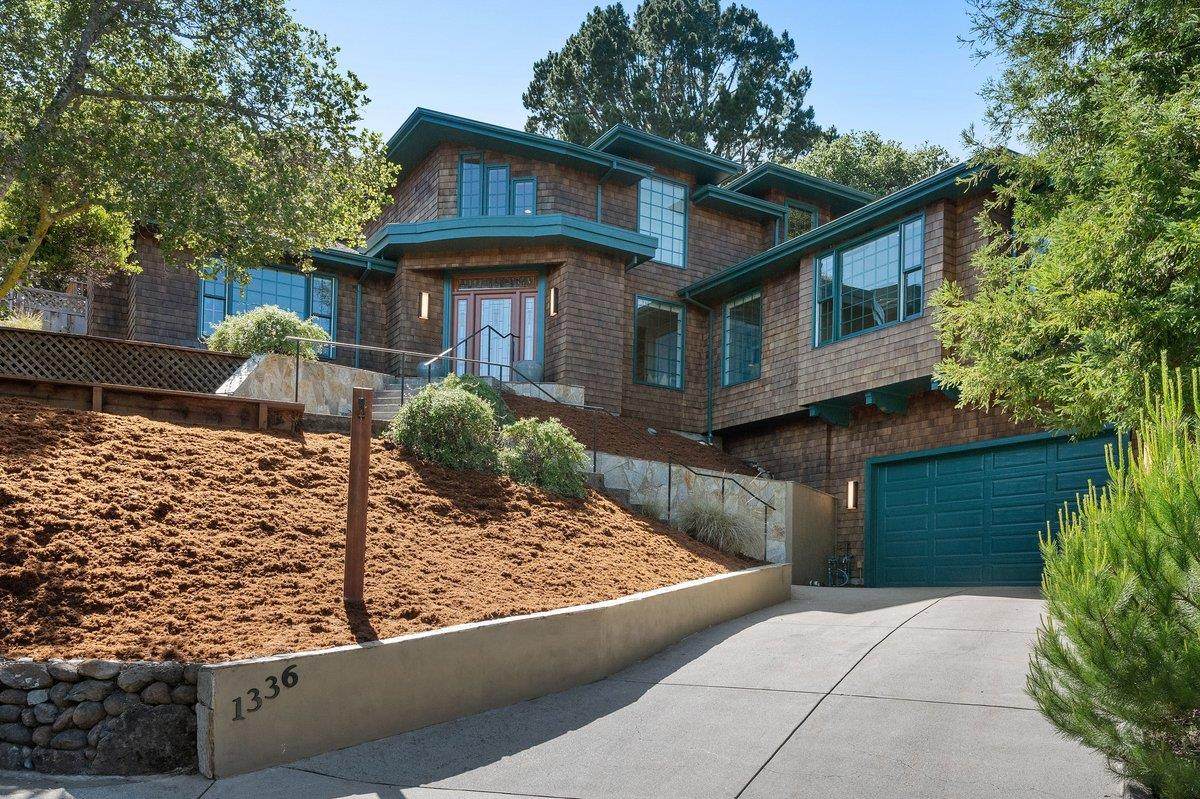 1336 Academy Ct - Photo 1