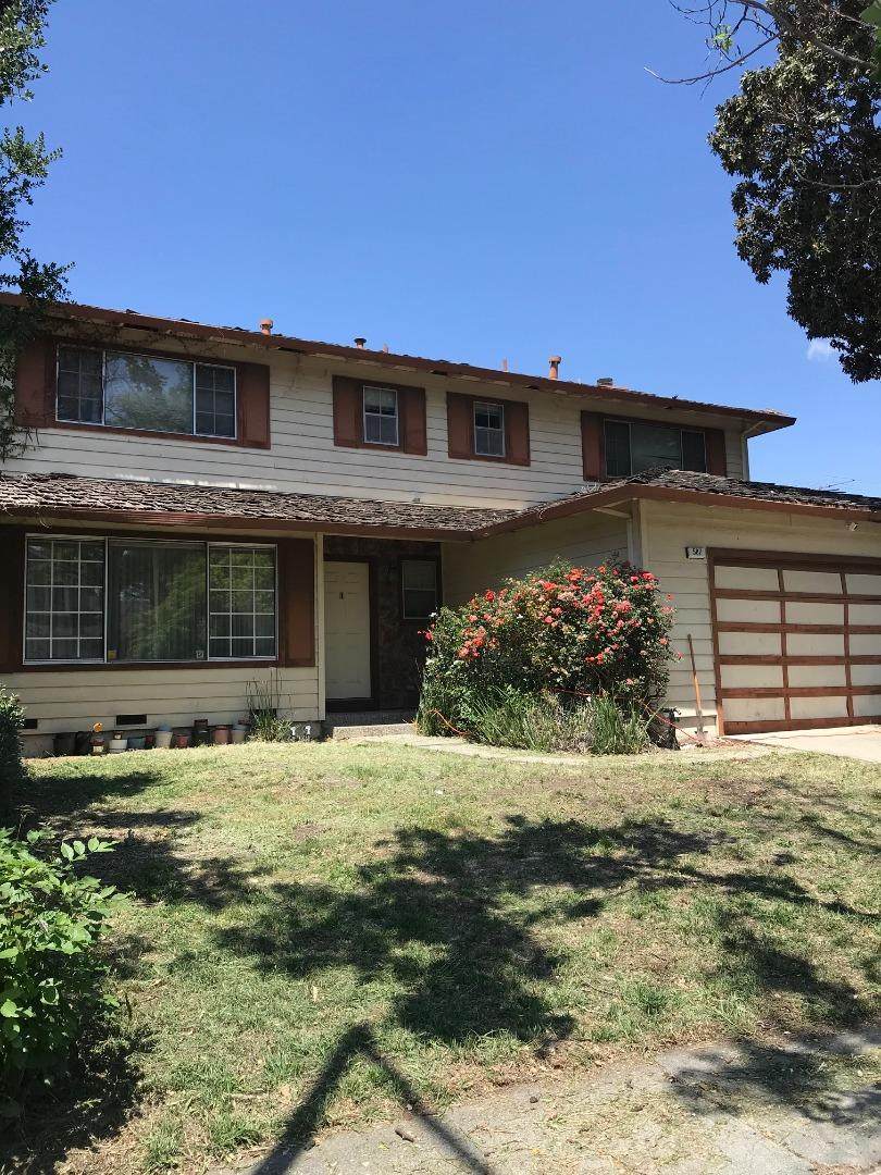 587 Chardonnay Dr - Photo 1