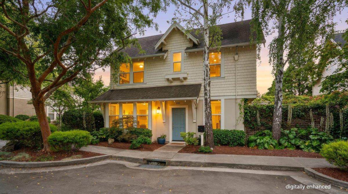 200 Roosevelt Ter - Photo 1