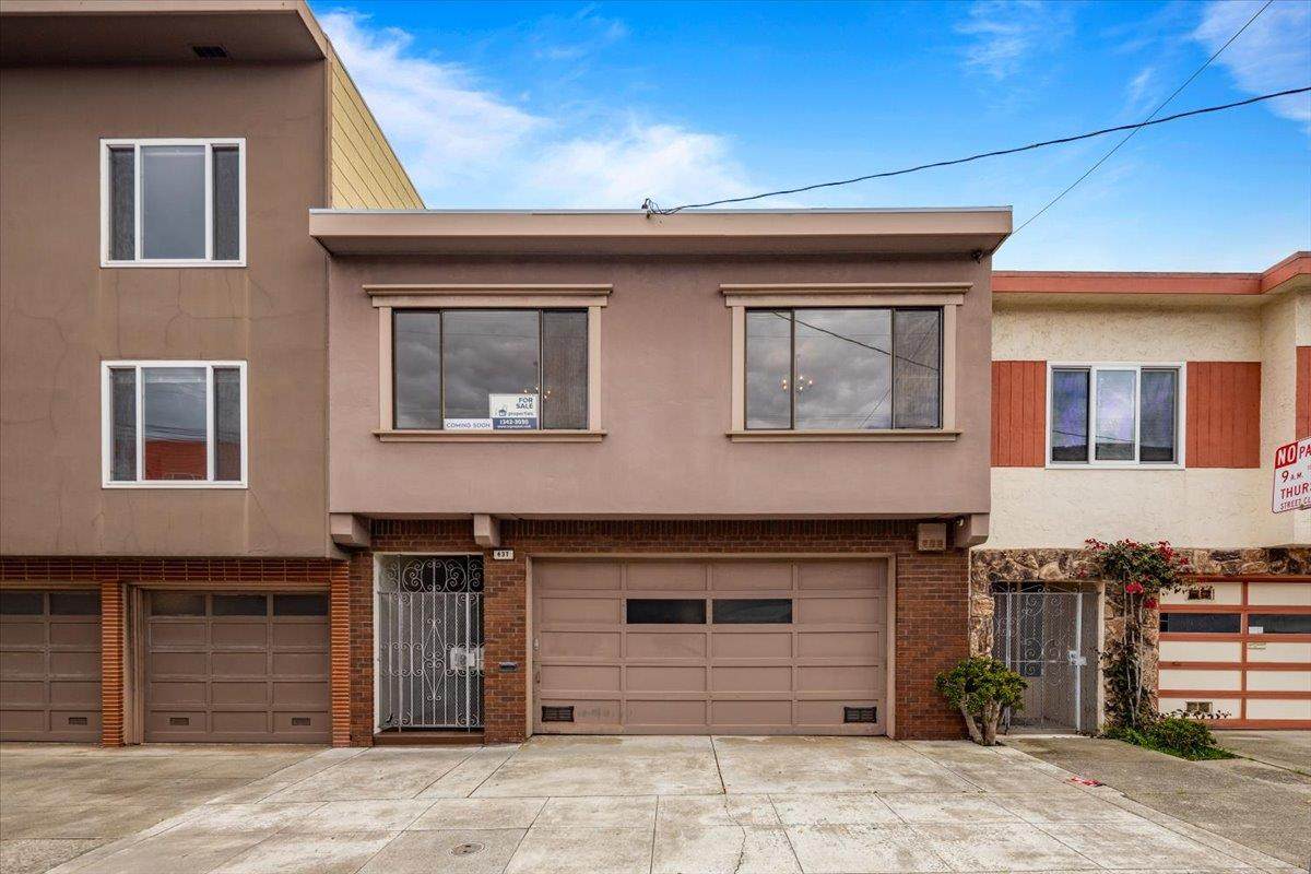 437 Delano Ave - Photo 1