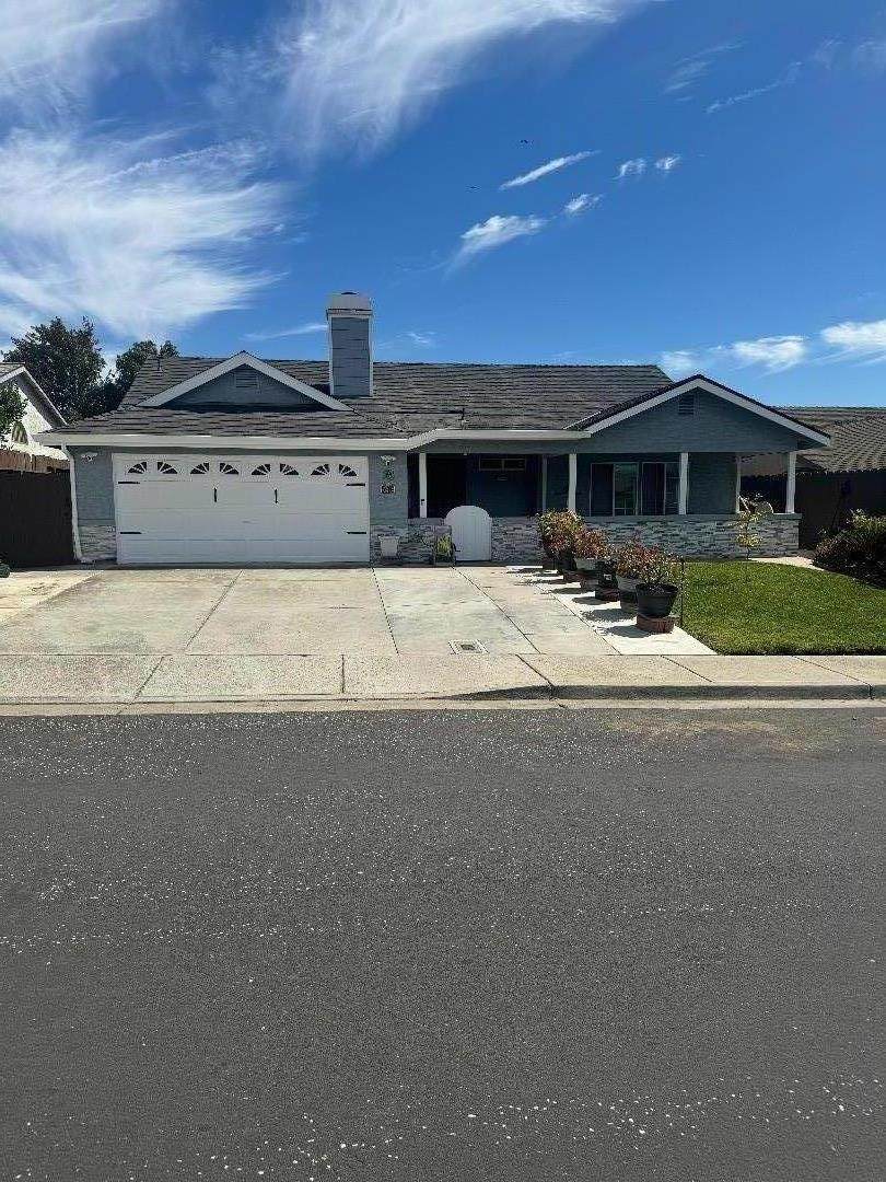 546 Cuesta Ct - Photo 1