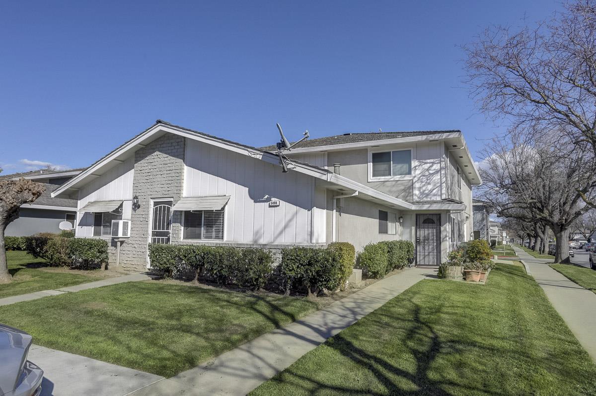 5498 Tradewinds Walkway 1 - Photo 1