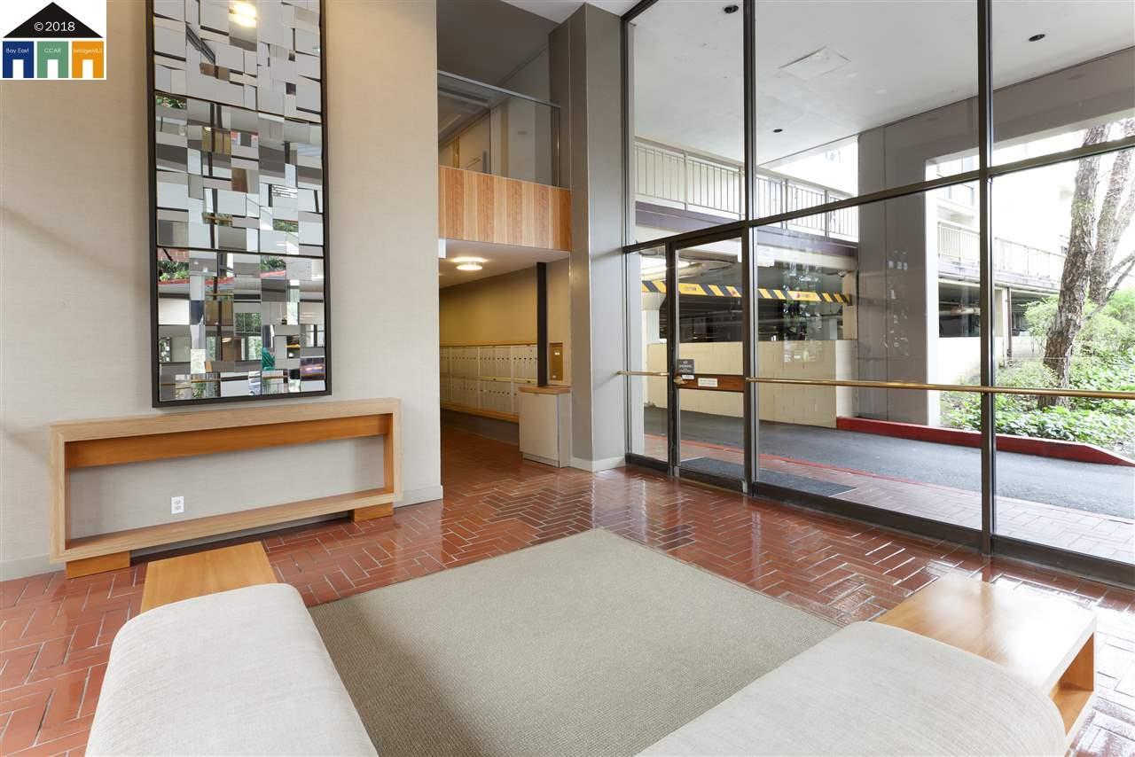 3 Commodore Drive - Photo 1