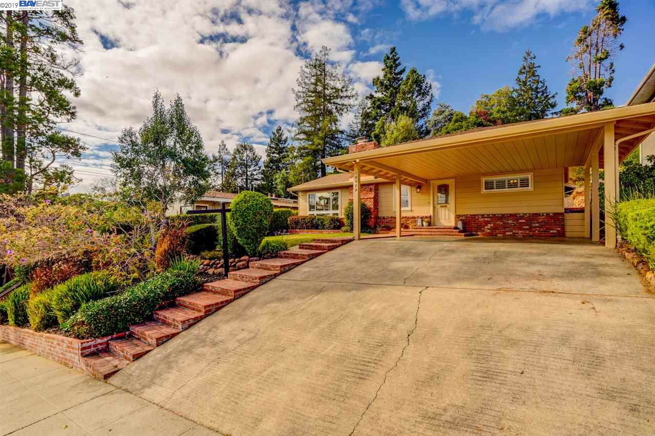 18579 Carlwyn Dr - Photo 1