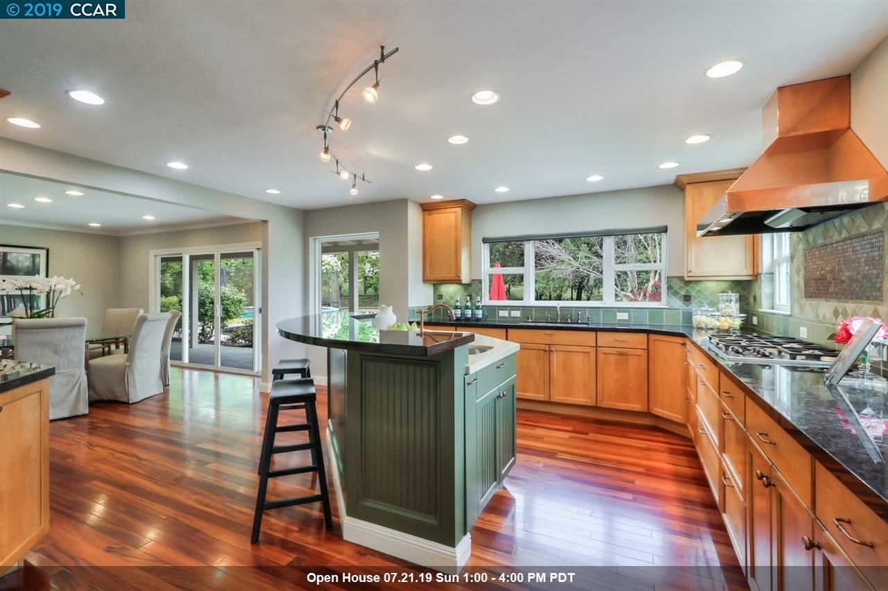 33 Corliss Dr - Photo 1