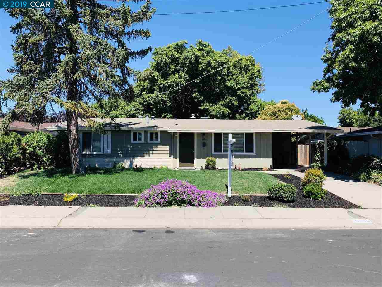3043 Laurence Ct - Photo 1