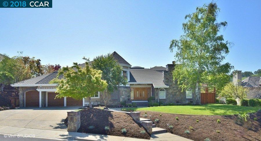 3185 Stonegate Dr - Photo 1