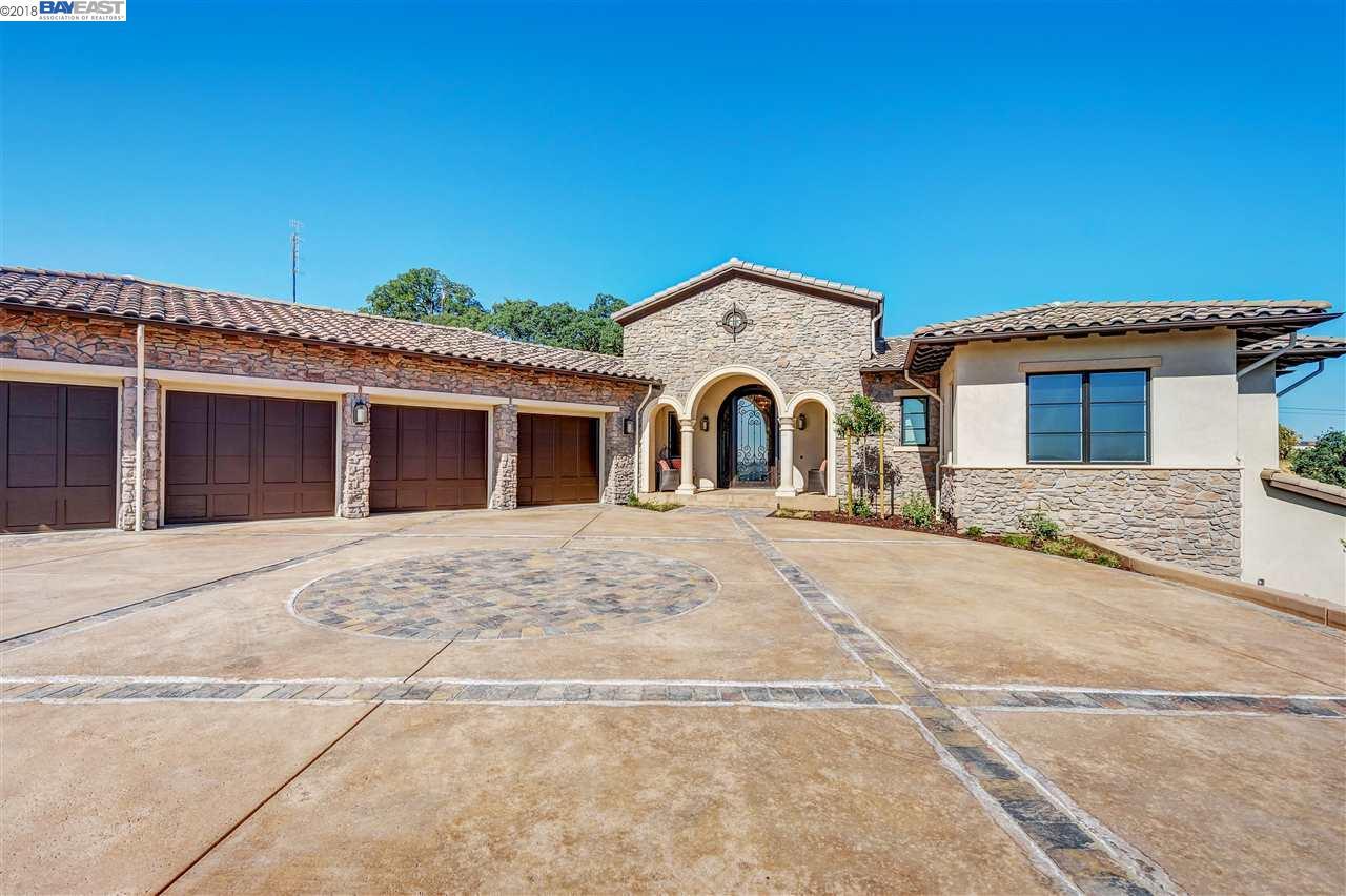 39 Silver Oaks Ct - Photo 1