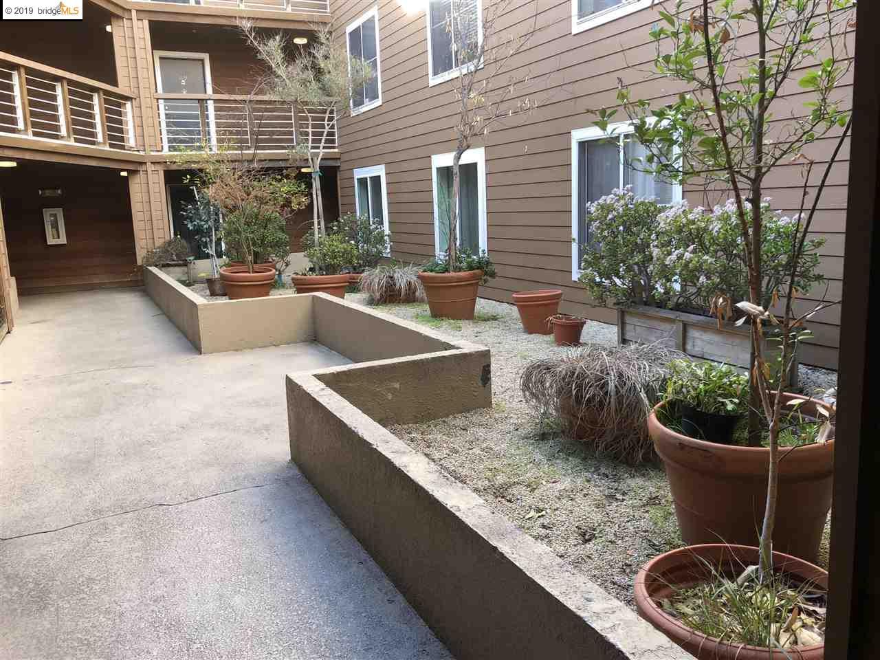 Macarthur Blvd - Photo 1