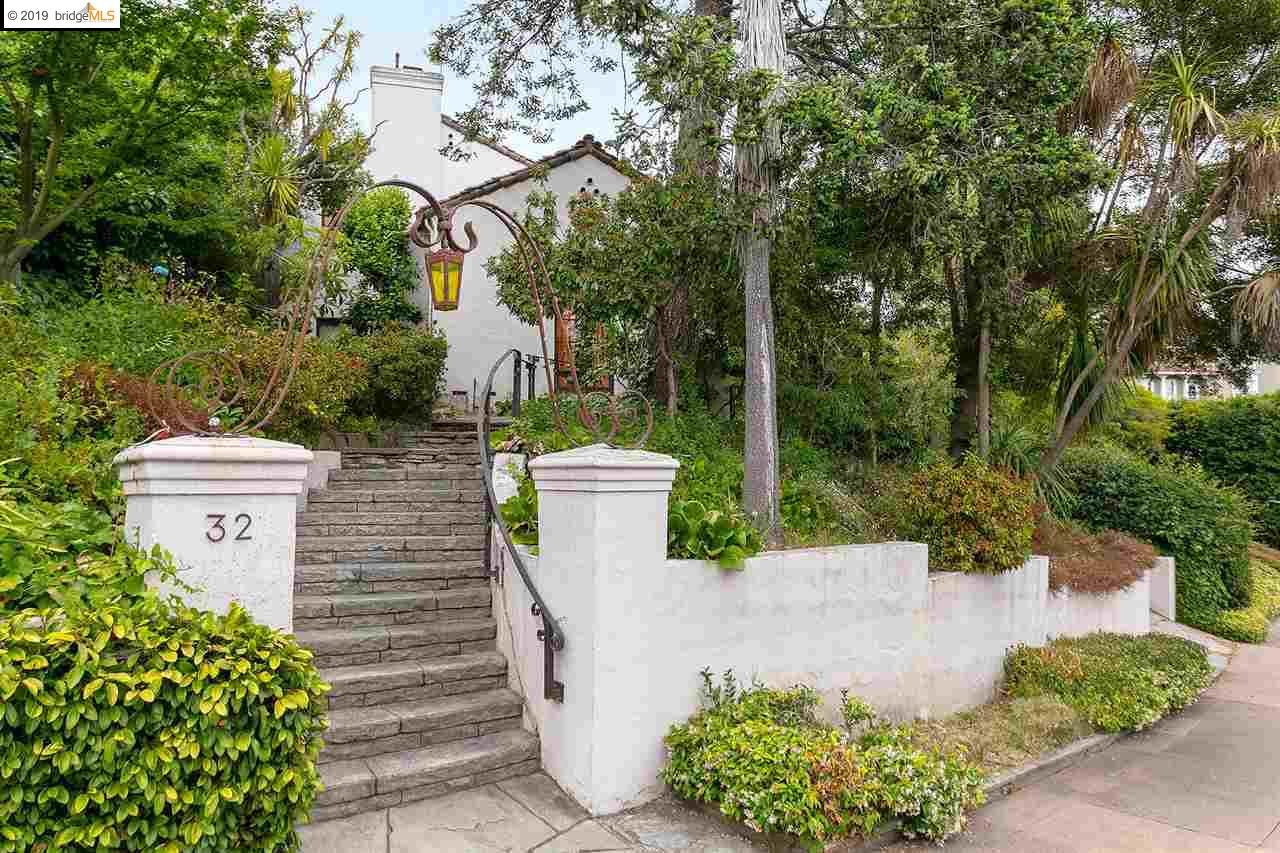 32 Crocker Ave - Photo 1