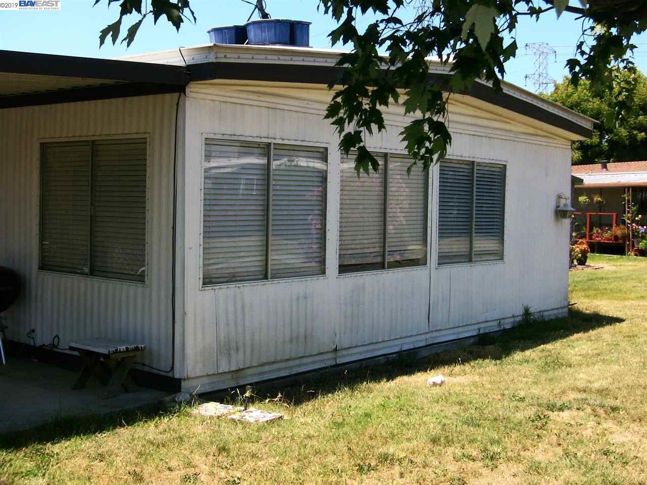 187 Coleridge Green - Photo 1