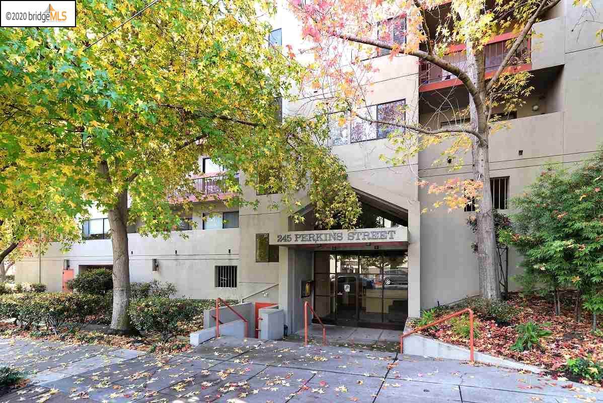 245 Perkins St 201 - Photo 1
