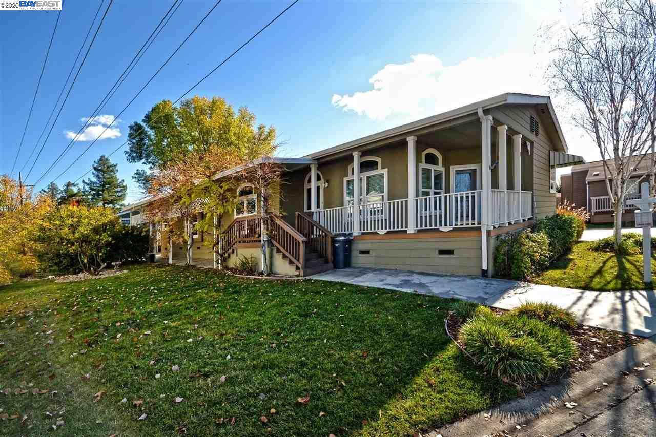 3263 Vineyard Ave. 196 - Photo 1