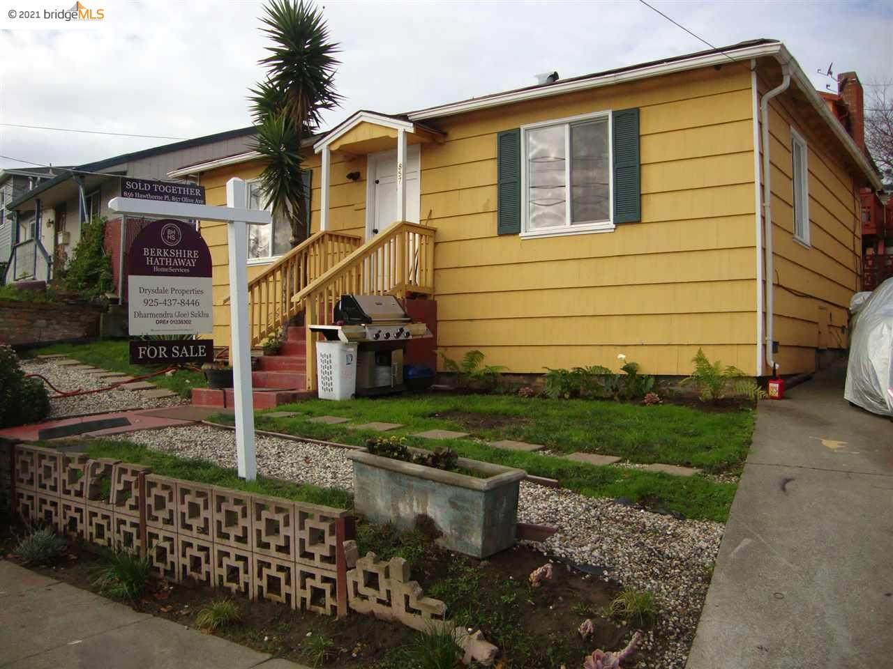 856 Hawthorne Pl - Photo 1