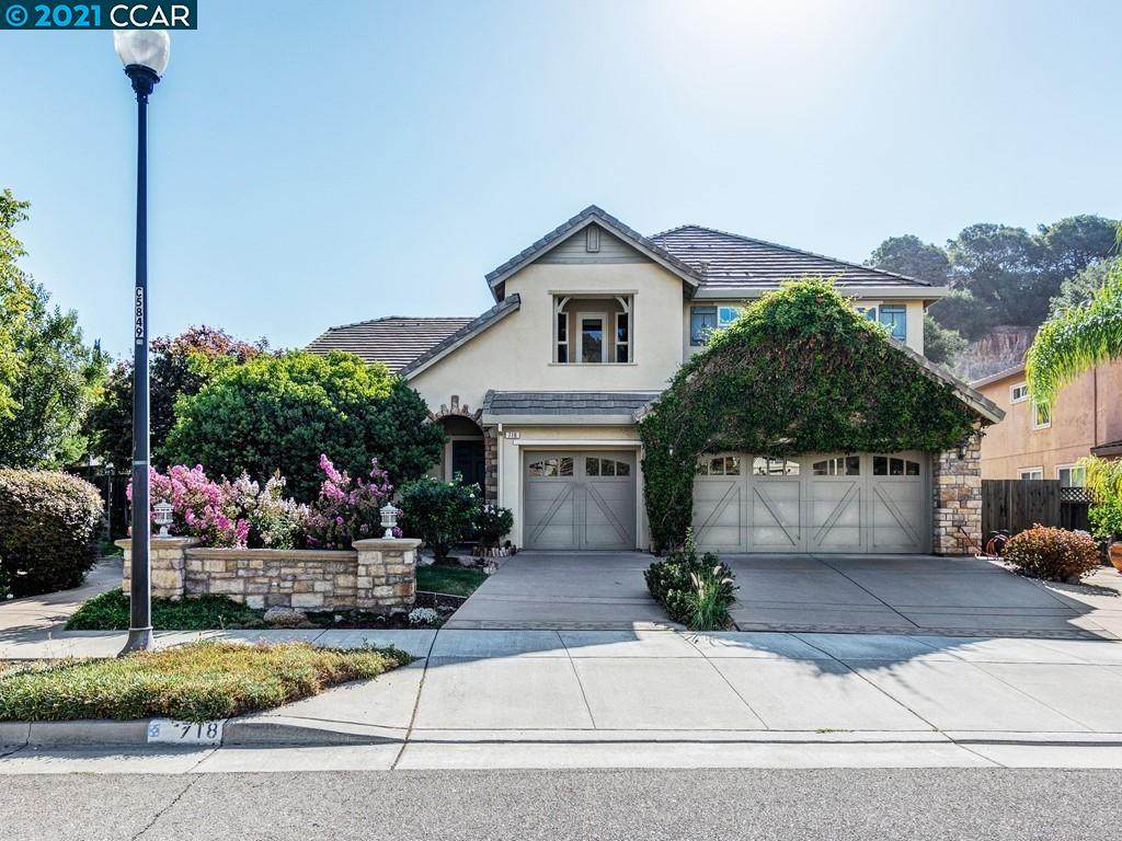 718 Adagio Dr - Photo 1