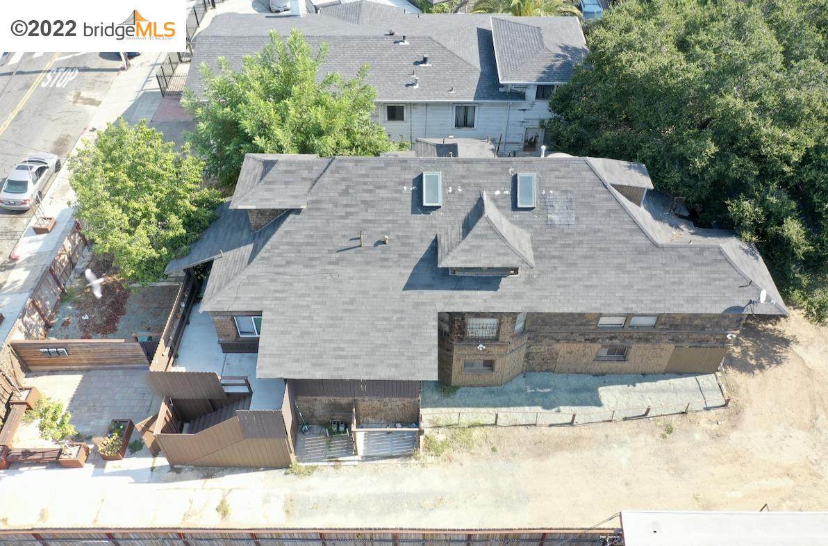 1812 27Th Ave - Photo 1