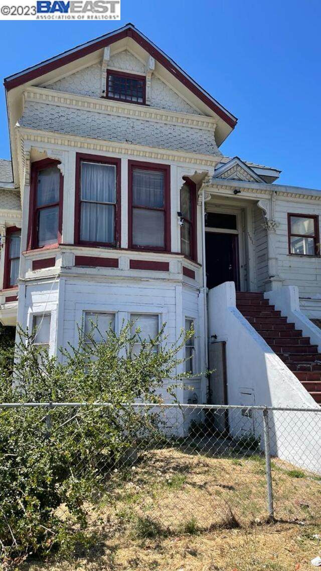1101 Peralta St - Photo 1