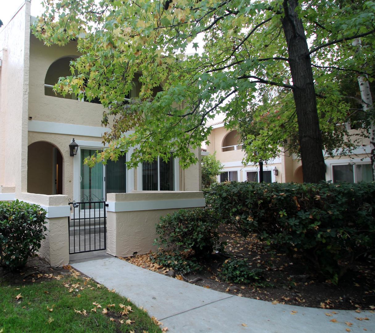 537 Giuffrida Ave B - Photo 1
