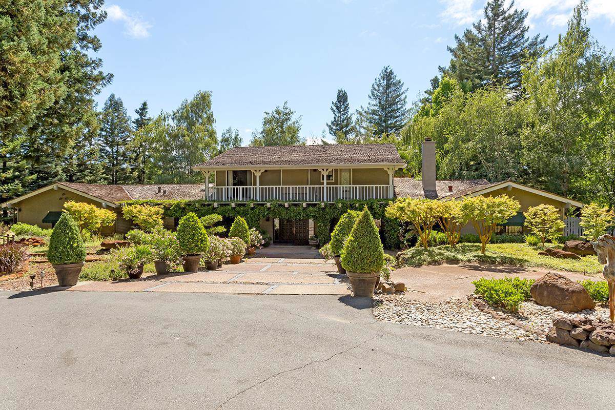 4105 Woodside Rd - Photo 1