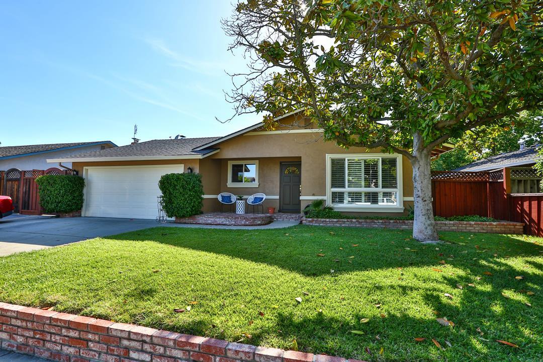 2127 Anthony Dr - Photo 1