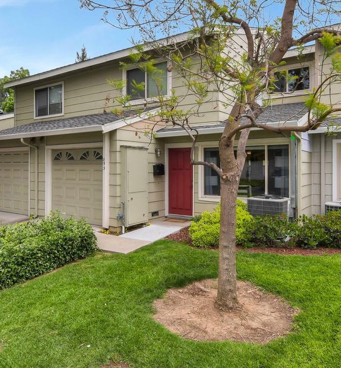 595 Latimer Cir - Photo 1