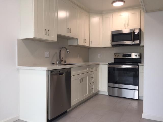 988 Zarick Dr - Photo 1