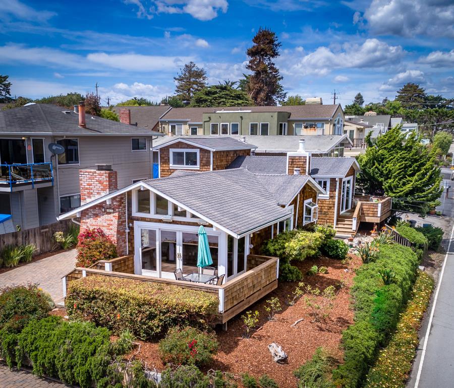 22035 Cliff Dr - Photo 1