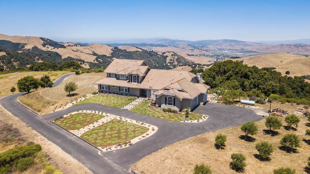 2735 Quinn Canyon Rd - Photo 1