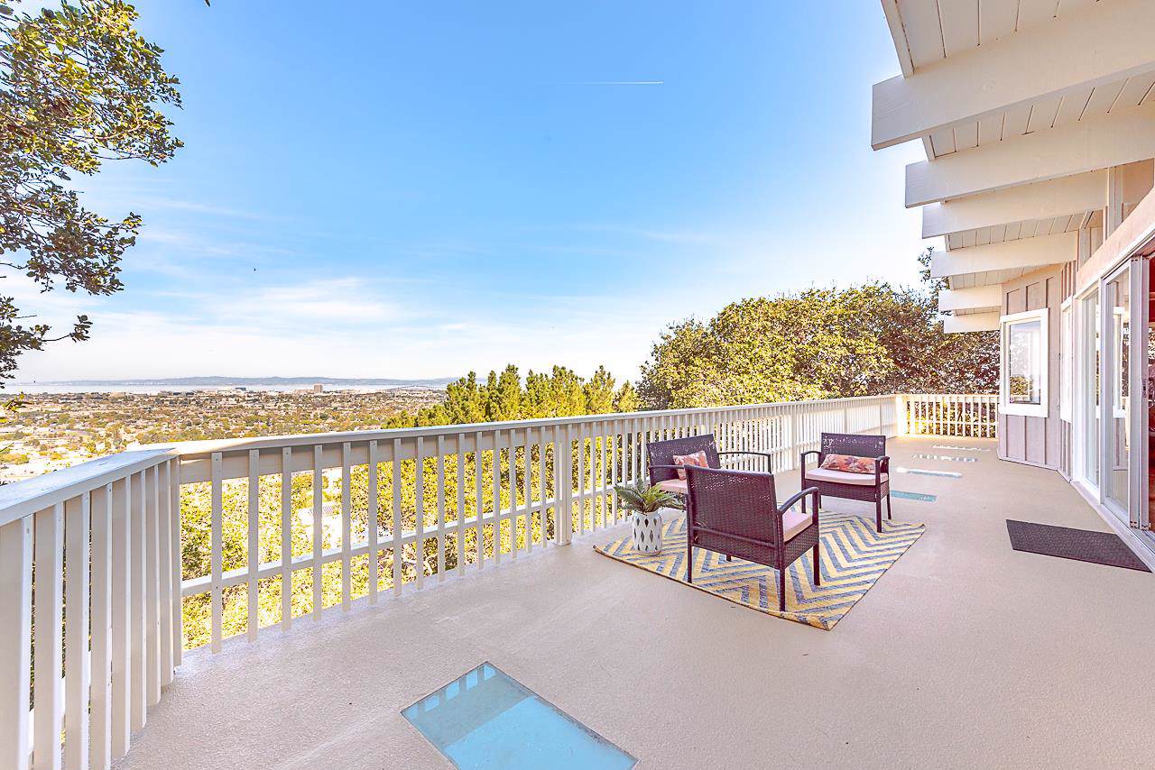 1531 Winding Way - Photo 1