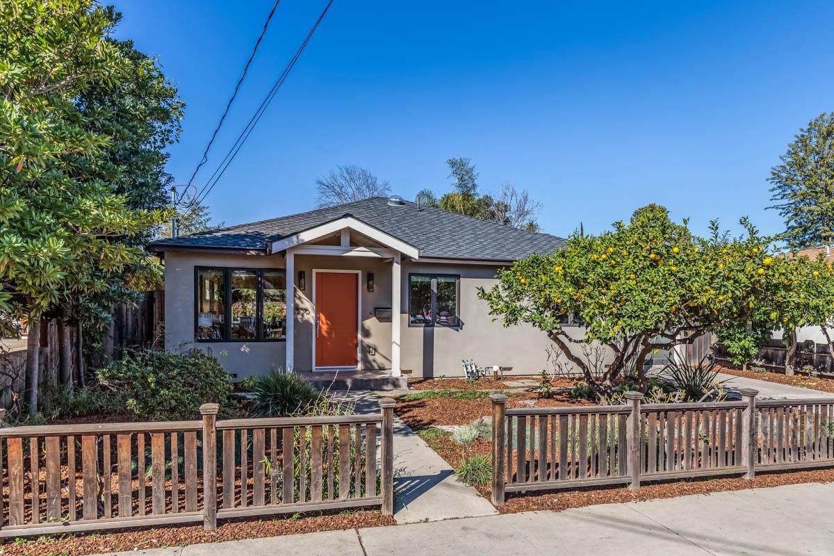 556 Chiquita Ave - Photo 1