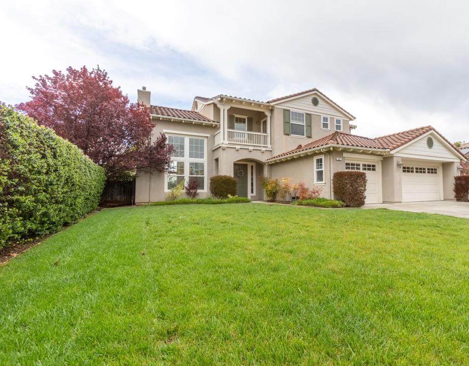 141 Coriander Ave - Photo 1