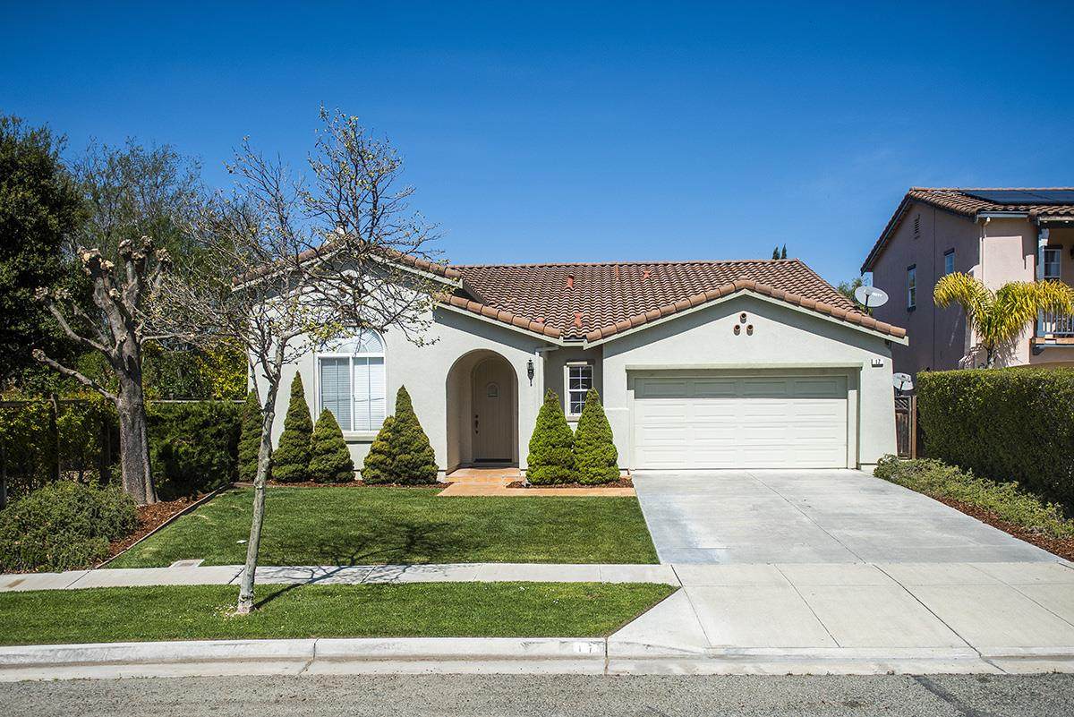 17 Ahwahnee St - Photo 1