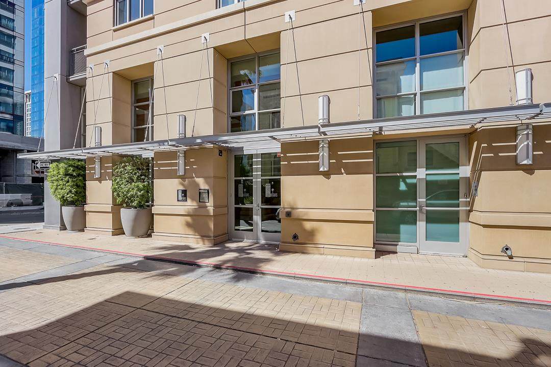 175 Saint James St 807 - Photo 1