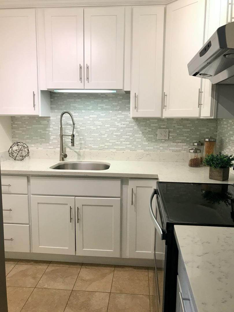 1614 Hudson St 318 - Photo 1