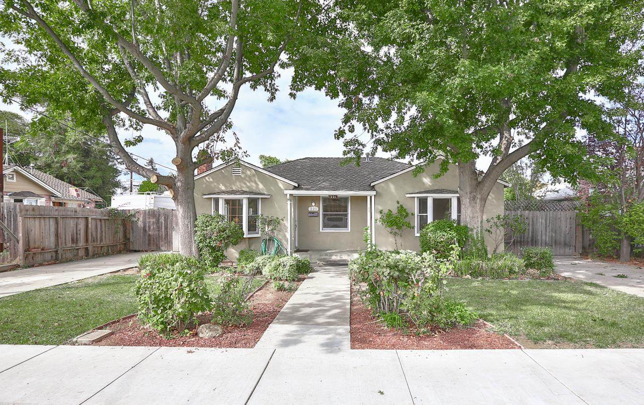 221 Tyler Ave - Photo 1